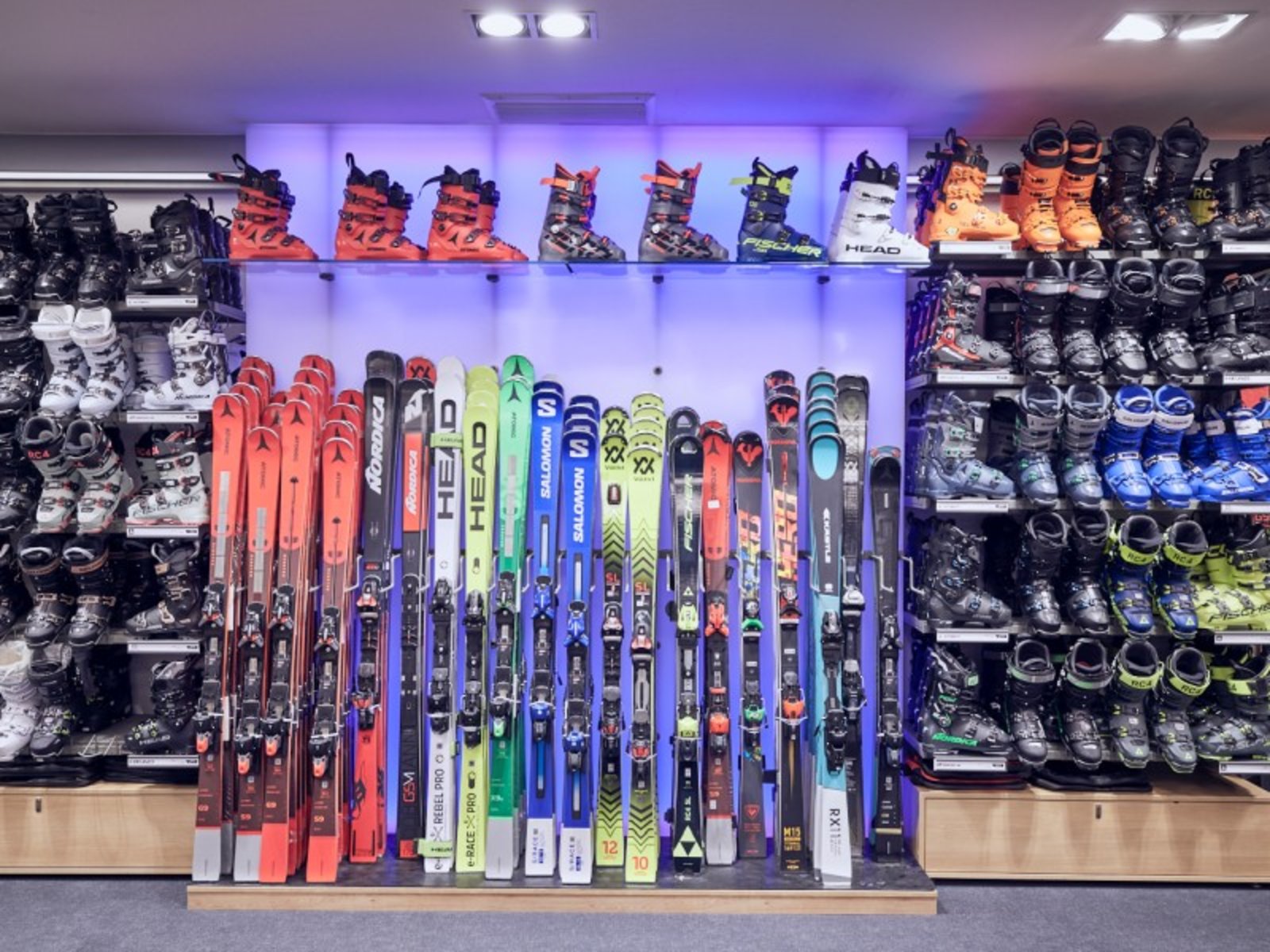 Ski bei Sport Brugger in Sölden
