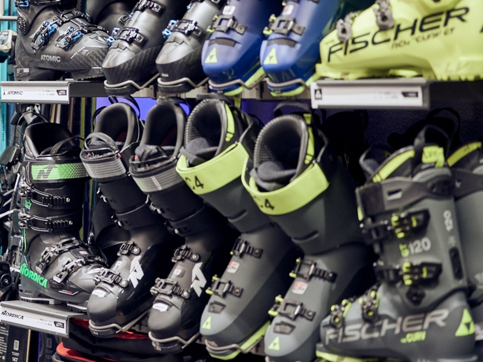 Skischuhe bei Sportlife Brugger in Sölden