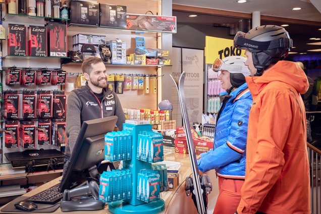 Ski­aus­rüs­tung in Sölden mieten